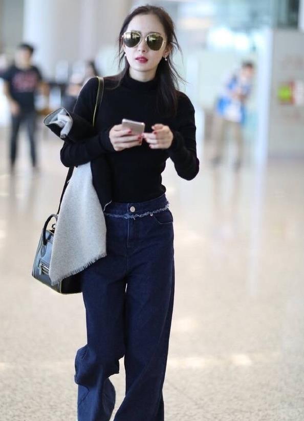 最新杨幂机场私搭图