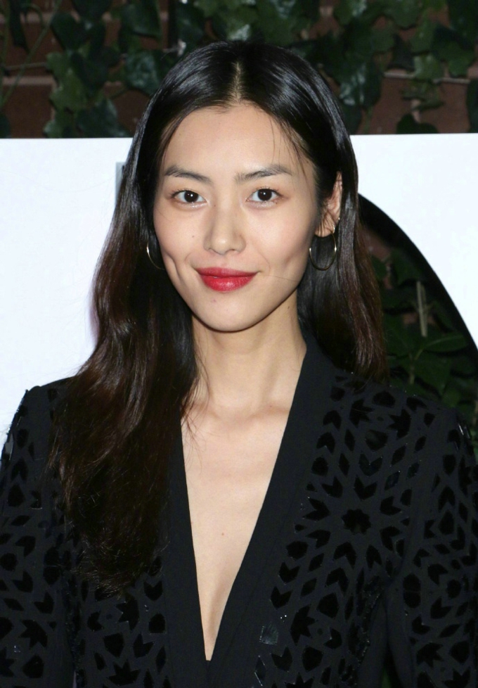 刘雯性感又帅气 气场强大写真