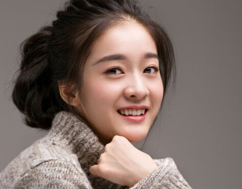 美女演员张雪迎桌面壁纸图片