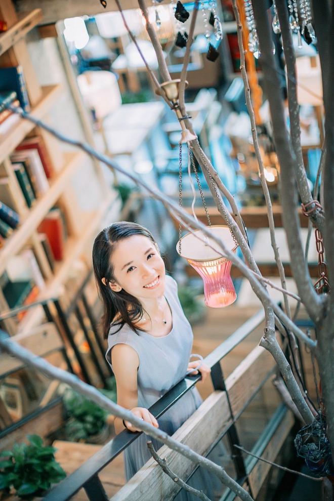 酷似奶茶妹妹清纯娇嫩可爱美女
