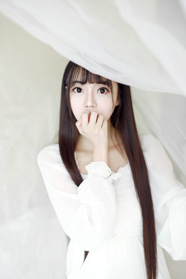 天使清纯长发白皙美女