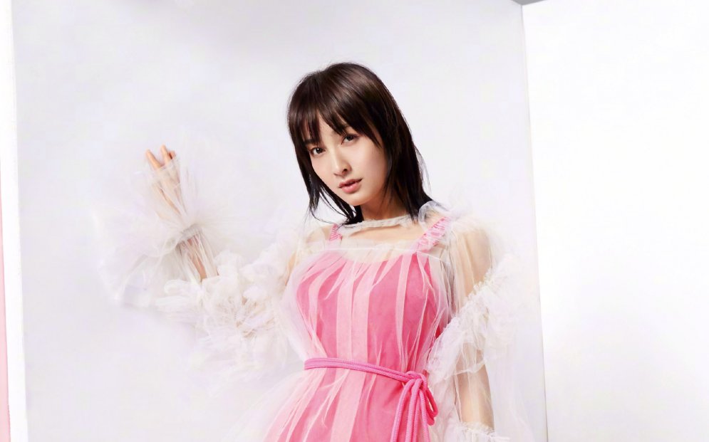 吴昕时尚桌面壁纸