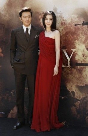 那些年范爷红毯上的惊艳造型