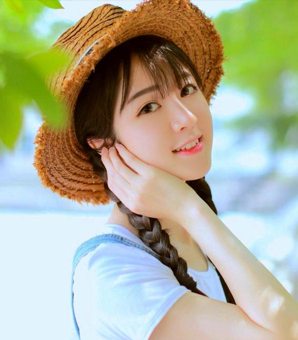 清纯靓丽的美少女 将我心儿都融化