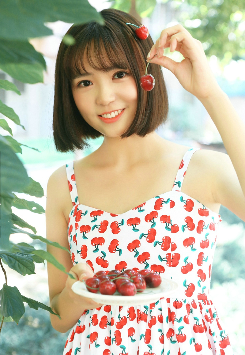 夏日清凉樱桃少女可爱卖萌写真