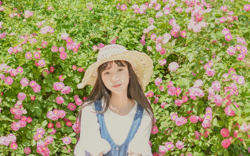 阳光下的氧气少女纯真娇美可人写真