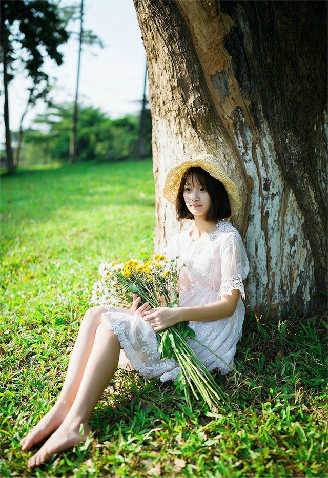 甜美采菊花姑娘优美写真图片