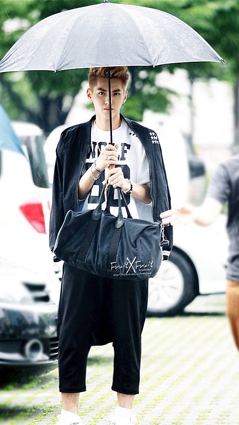 吴亦凡帅气写真