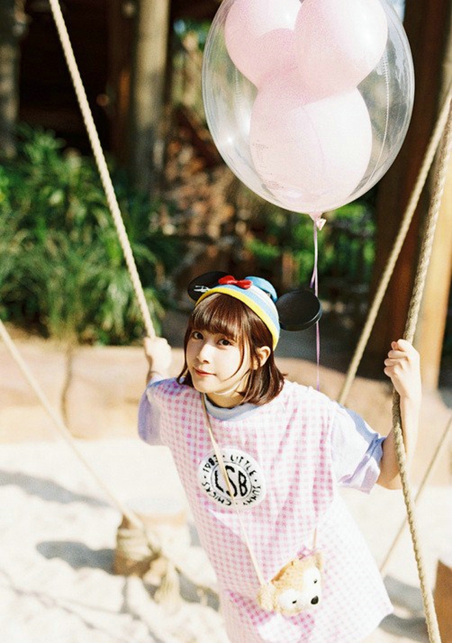 可爱呆萌漂亮女生游园写真