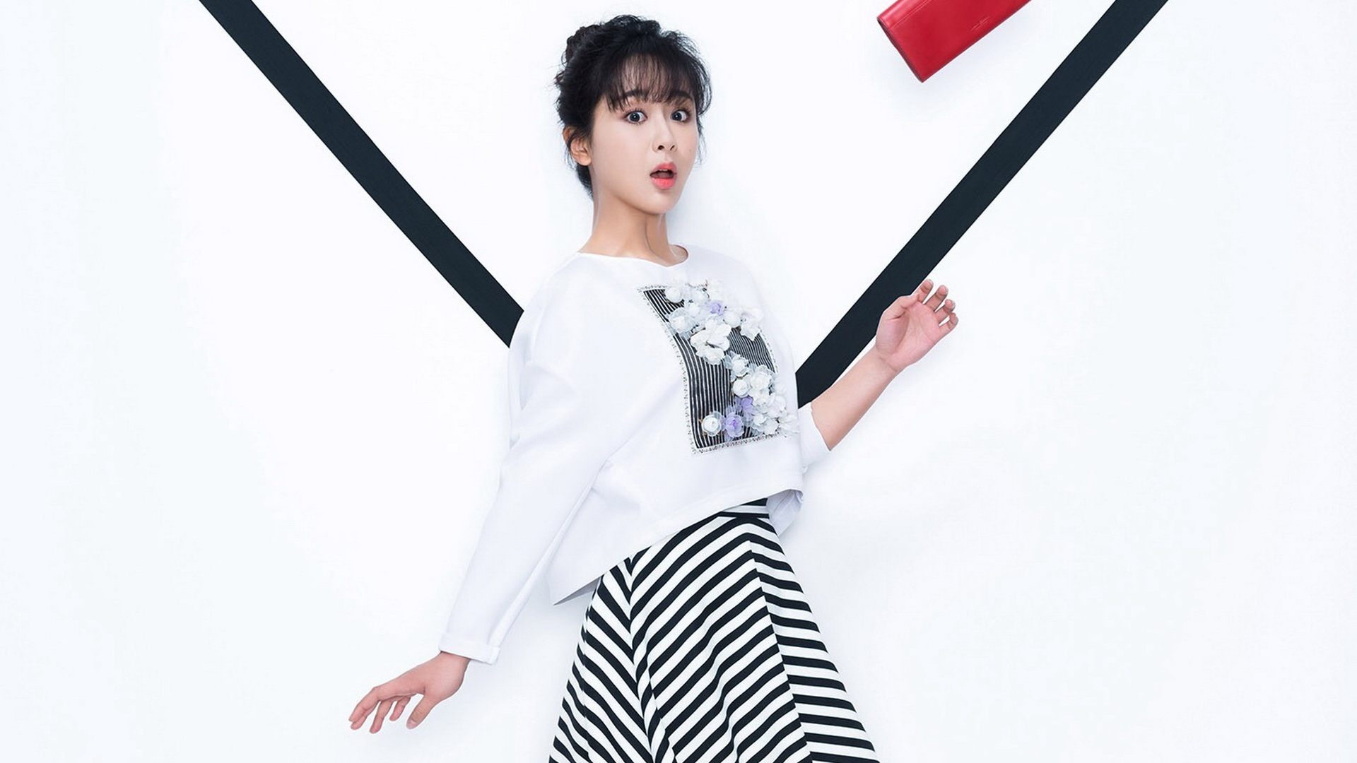 美女明星杨紫桌面壁纸