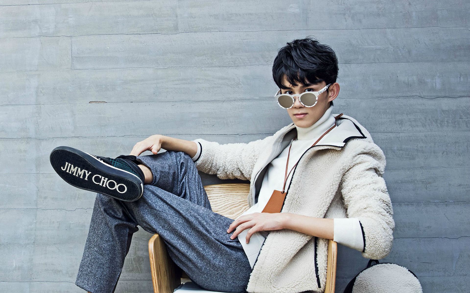 吴磊最新封面大片写真曝光