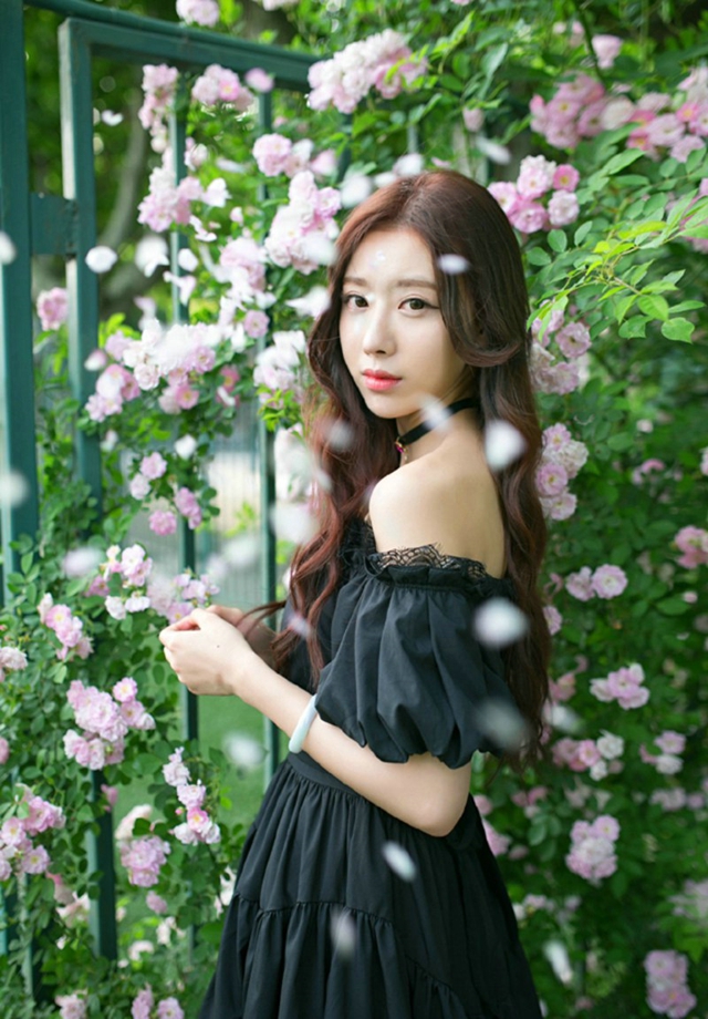 花一样美女夏莹滢Delores清纯写真图片