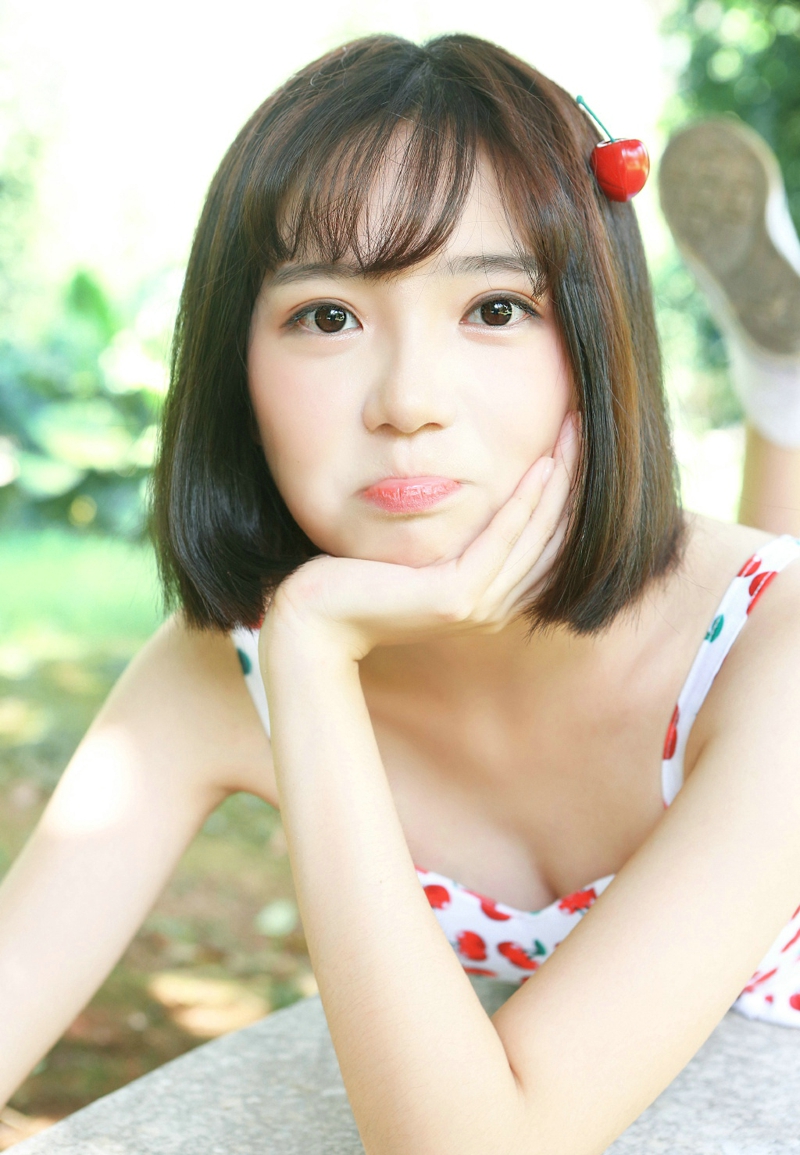 夏日清凉樱桃少女可爱卖萌写真