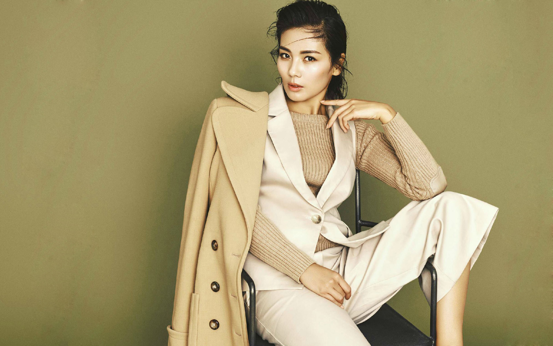 霸气刘涛时尚桌面壁纸