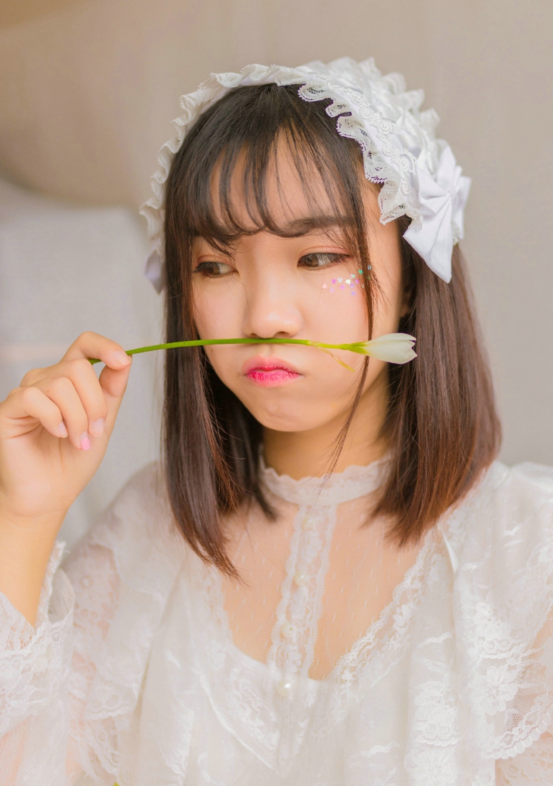 格子衬衫氧气美女清新阳光迷人写真