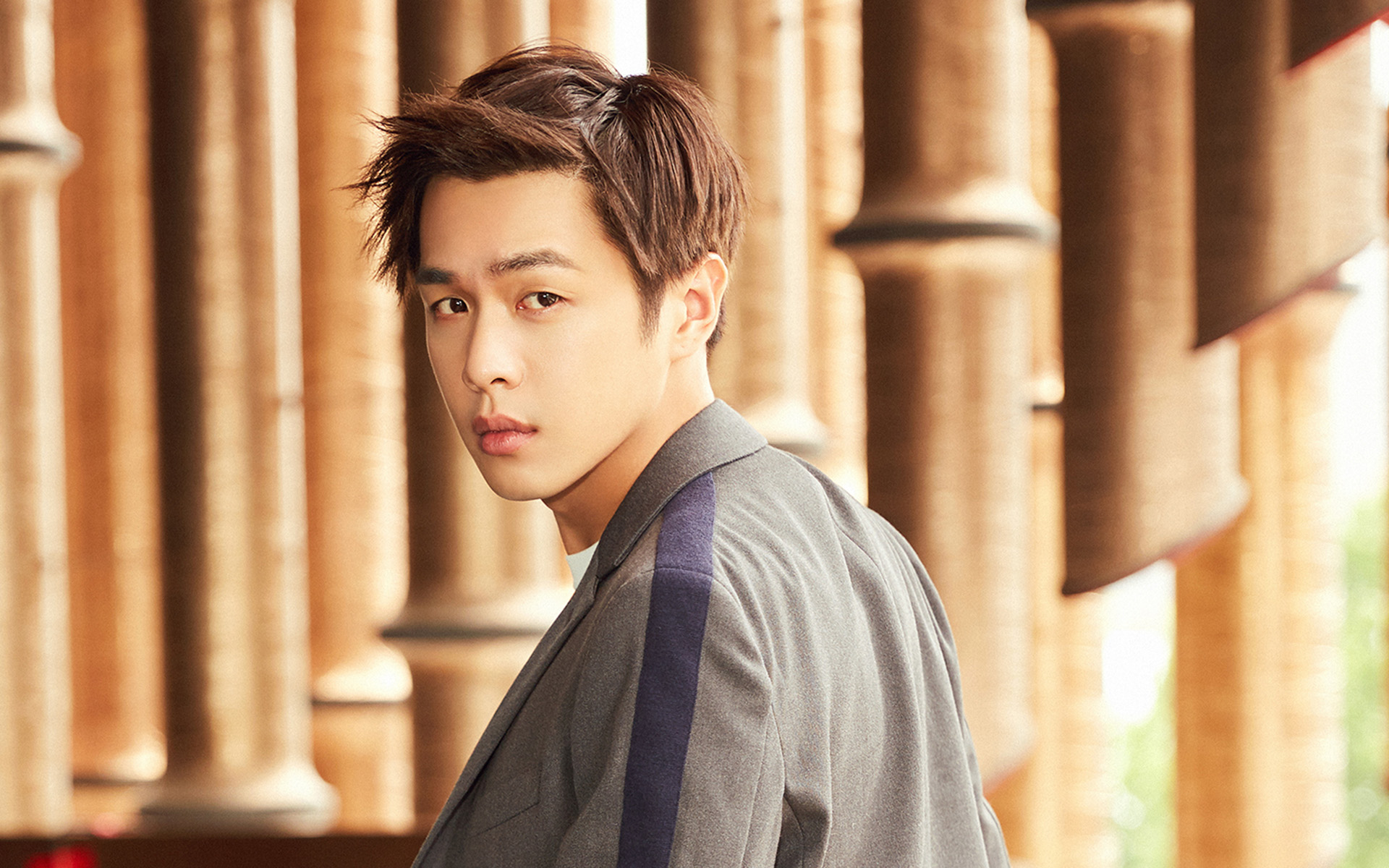 帅气英俊帅哥张若昀写真照片