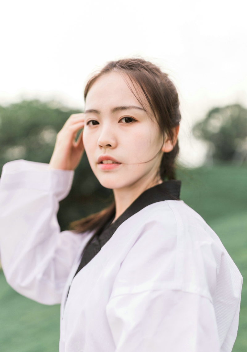 柔道马尾少女高颜值精致五官私拍写真