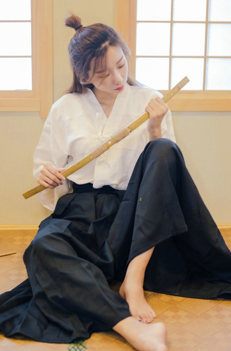 弓道少女丸子头清纯可爱靓丽写真