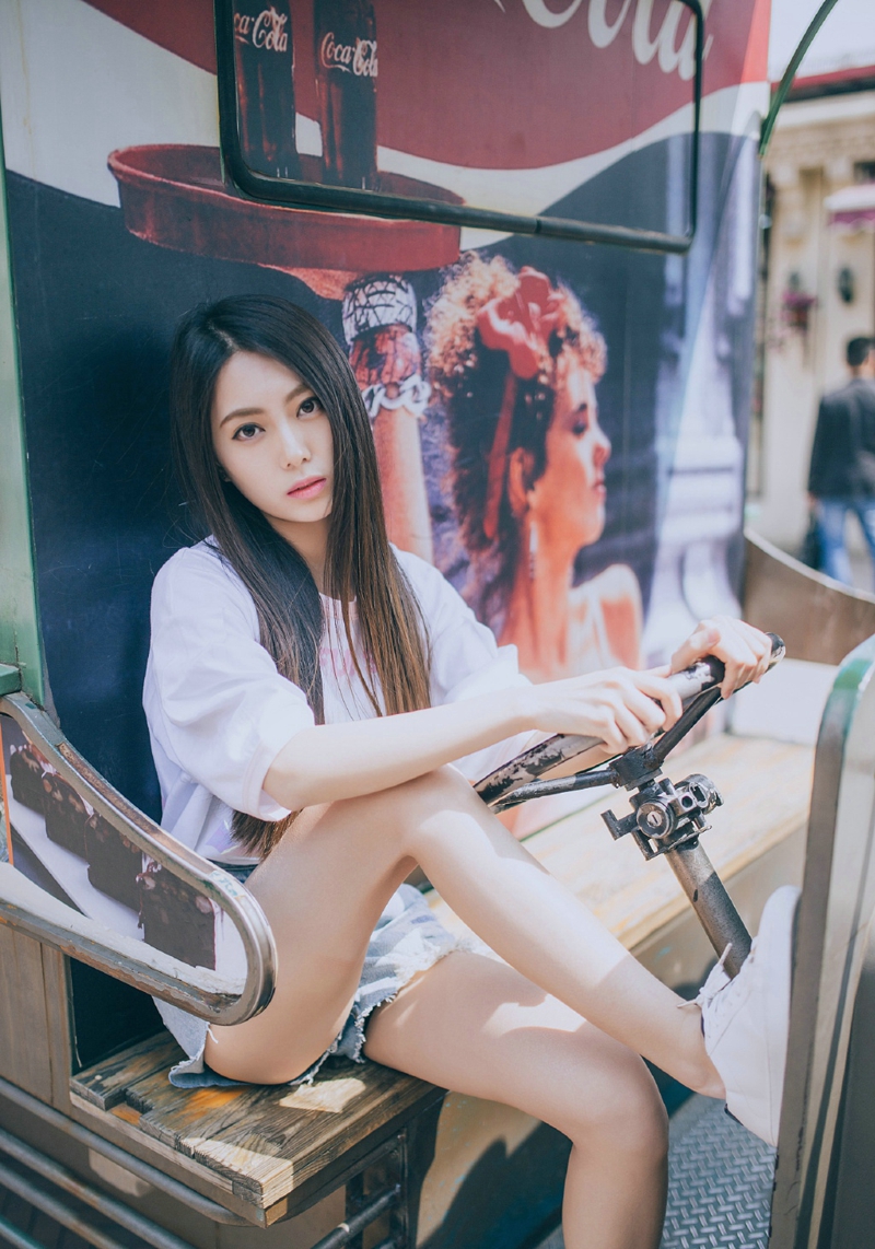 清新氧气美女日常街拍生活美照