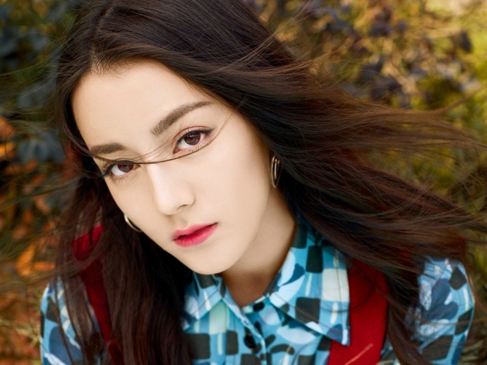 气质美女迪丽热巴写真壁纸