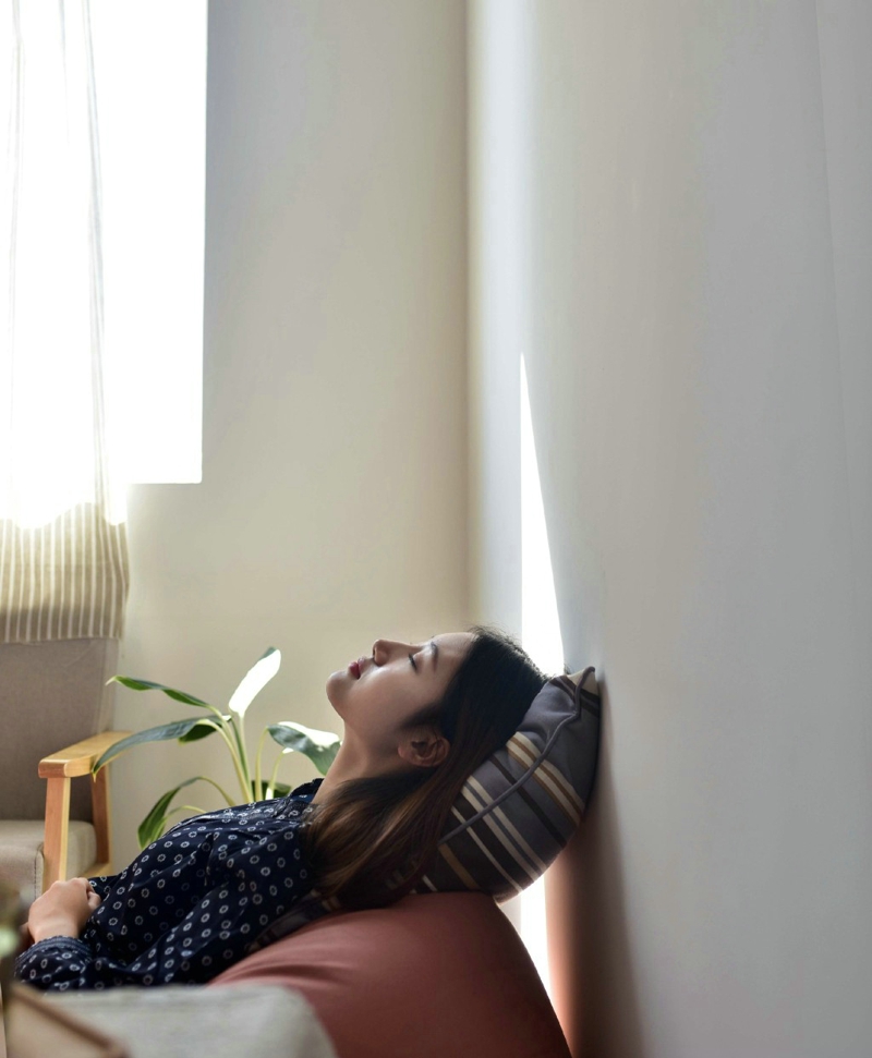 私房森系中分美女柔美温柔写真