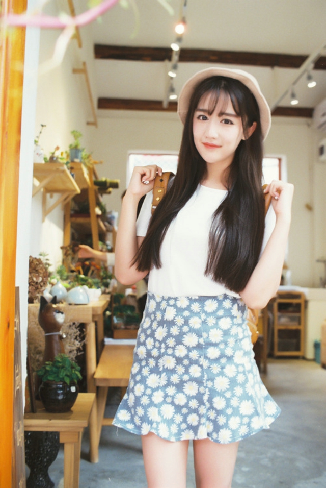 可爱妹纸萌萌迷人街拍