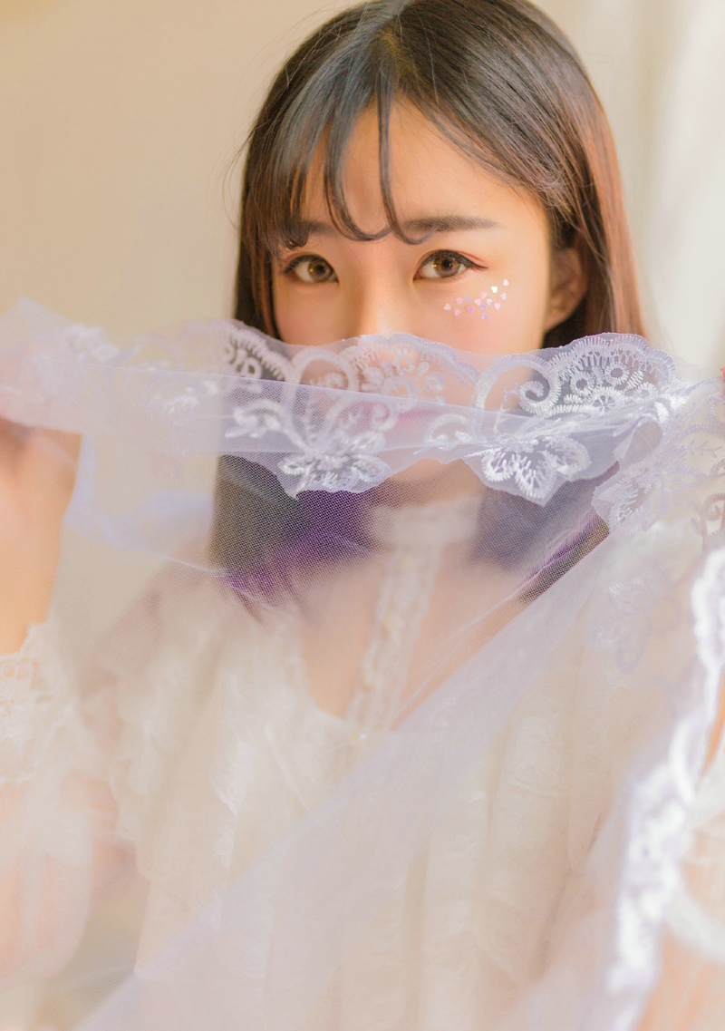 格子衬衫氧气美女清新阳光迷人写真