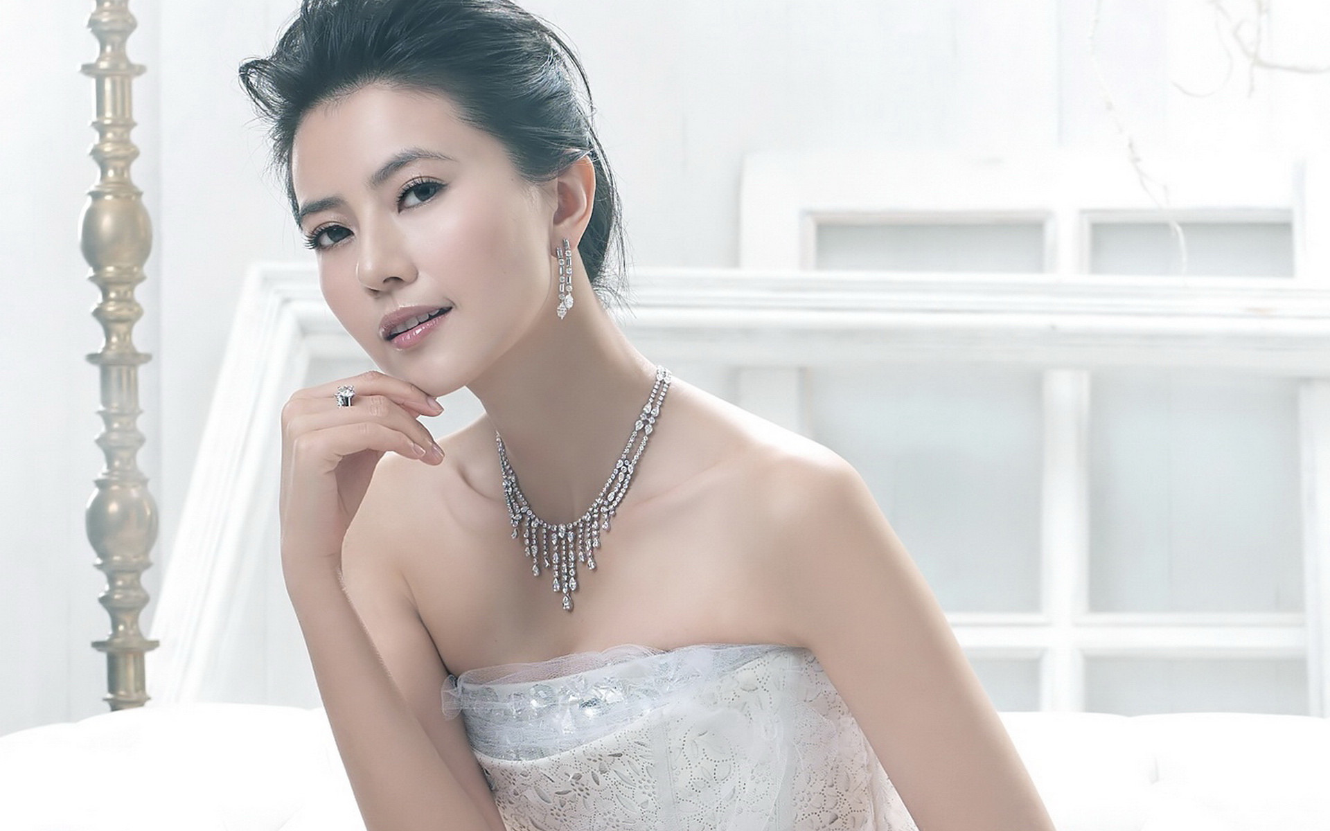 美女高圆圆迷人写真图片