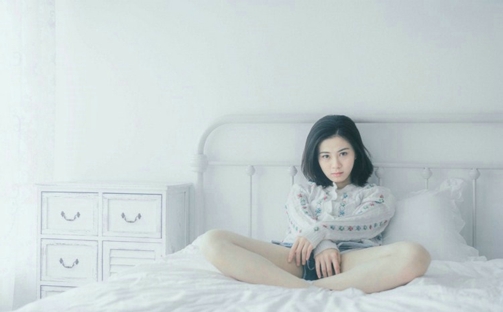 睡眼朦胧清纯娇嫩早安少女