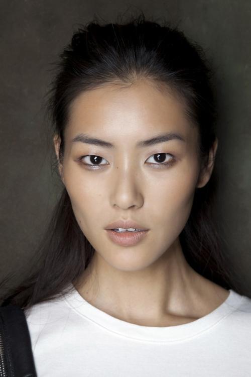 刘雯性感又帅气 气场强大写真