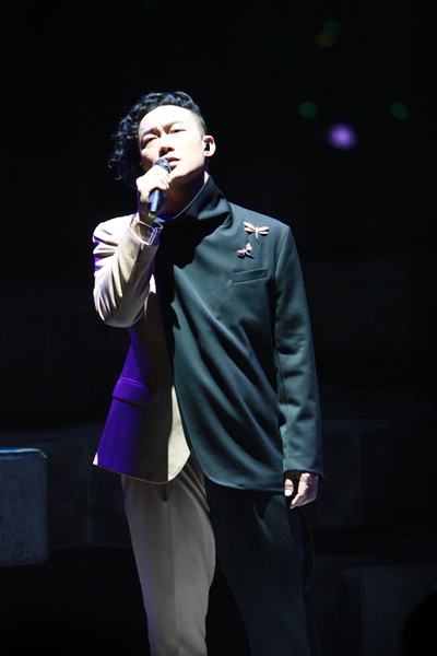 陈奕迅个人演唱会及杂志写真