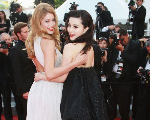 那些年范爷红毯上的惊艳造型