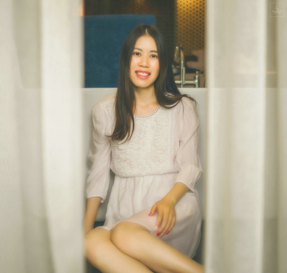 私房气质长发美女温婉柔美写真