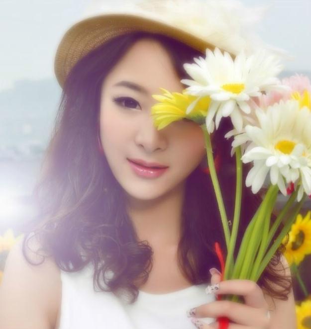 优雅时尚 恬美端庄的美女写真集