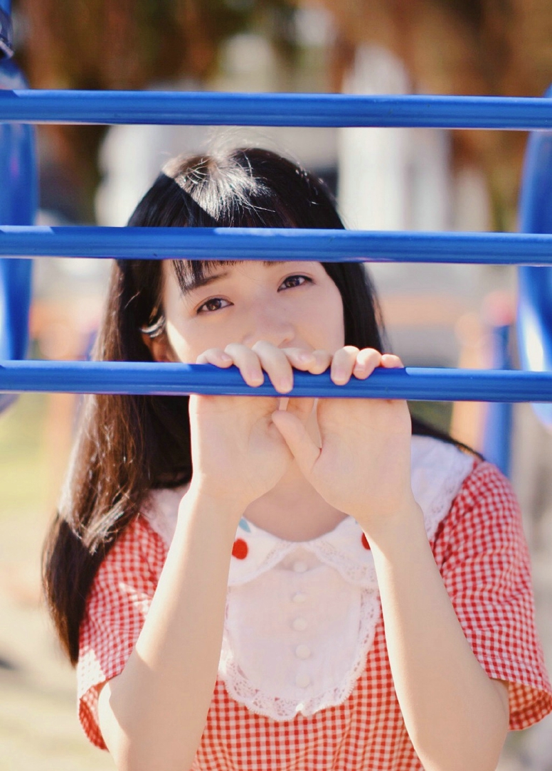 私房森系中分美女柔美温柔写真