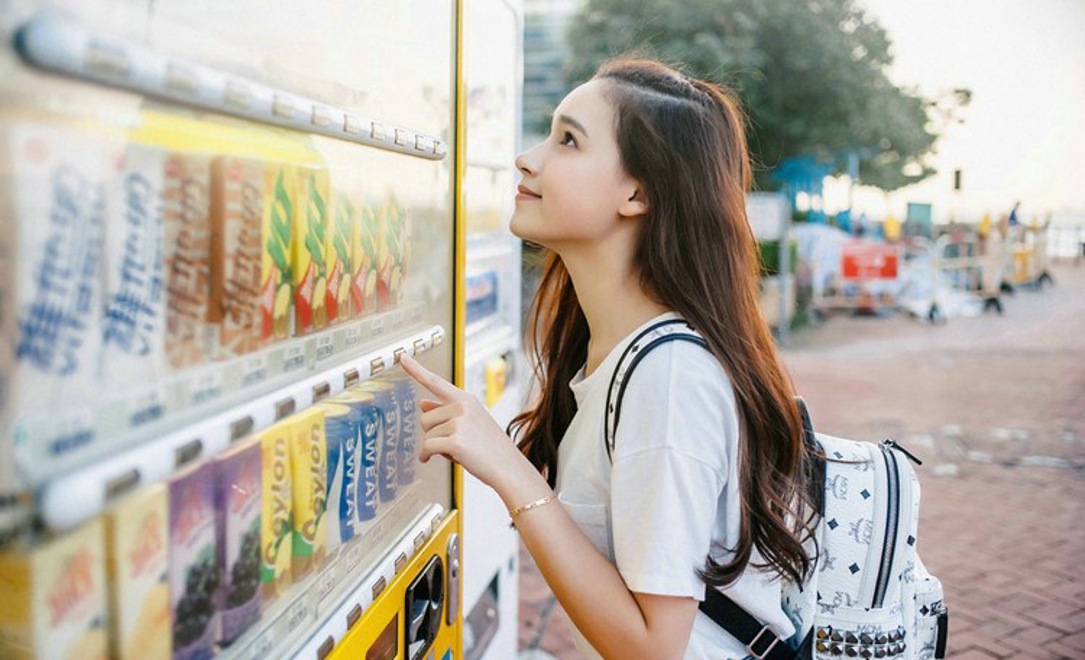 阳光文艺小清新女生星期天写真
