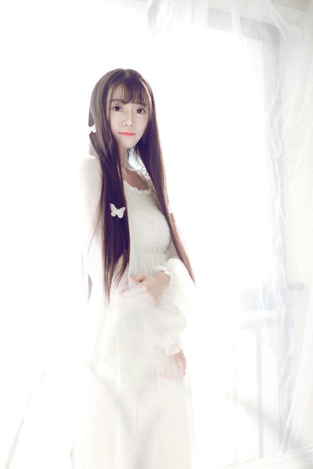 天使清纯长发白皙美女