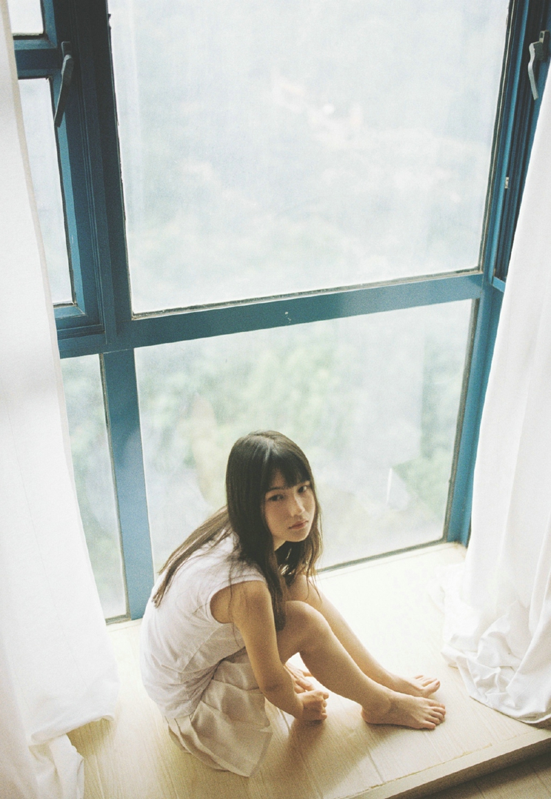 可爱少女甜美文静私房悠闲时光