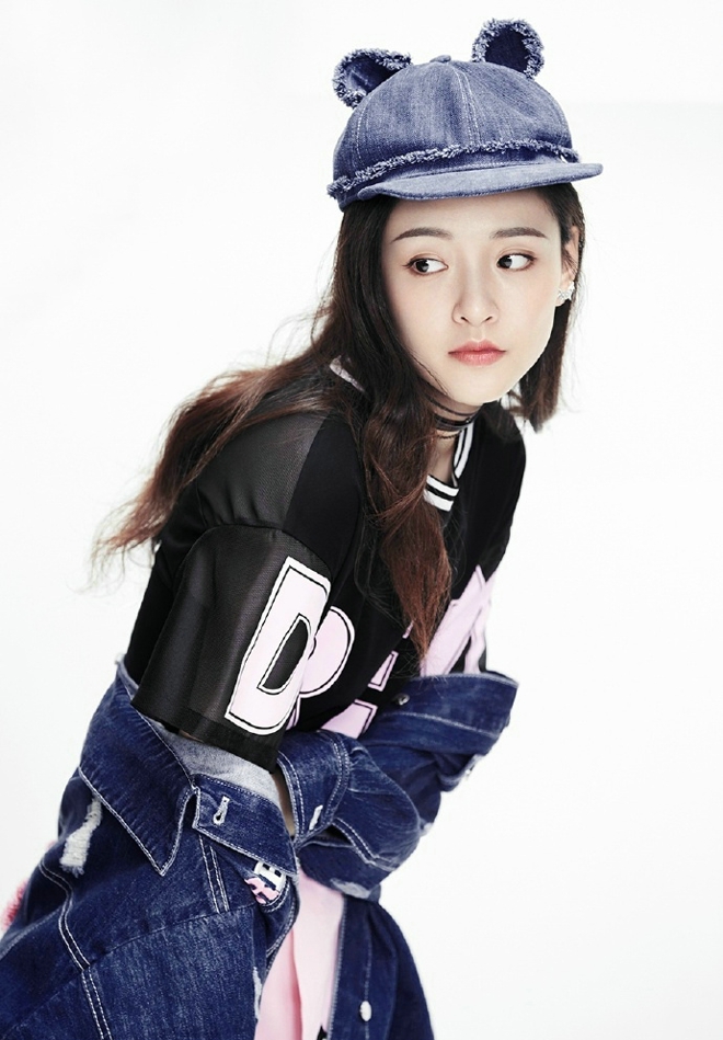 吴倩俏皮可爱写真合集