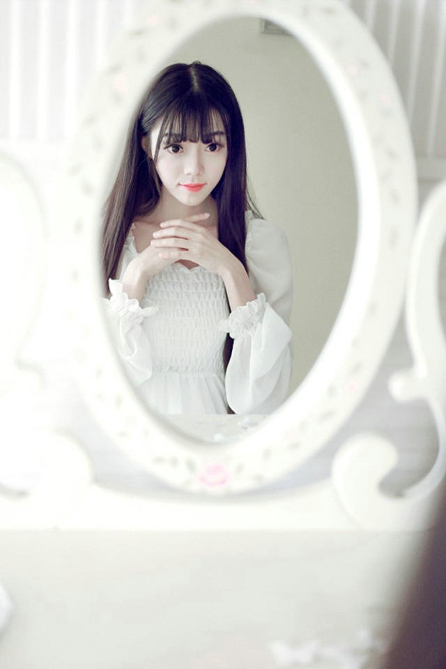 天使清纯长发白皙美女