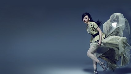 歌手张靓颖美图