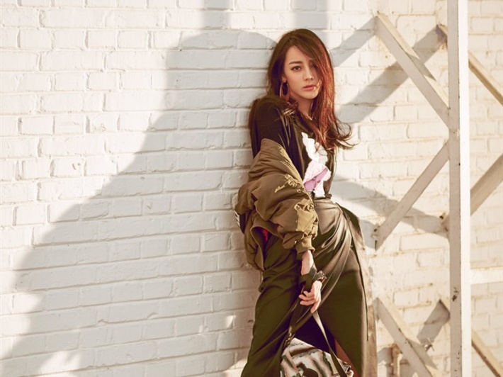 气质美女迪丽热巴写真壁纸