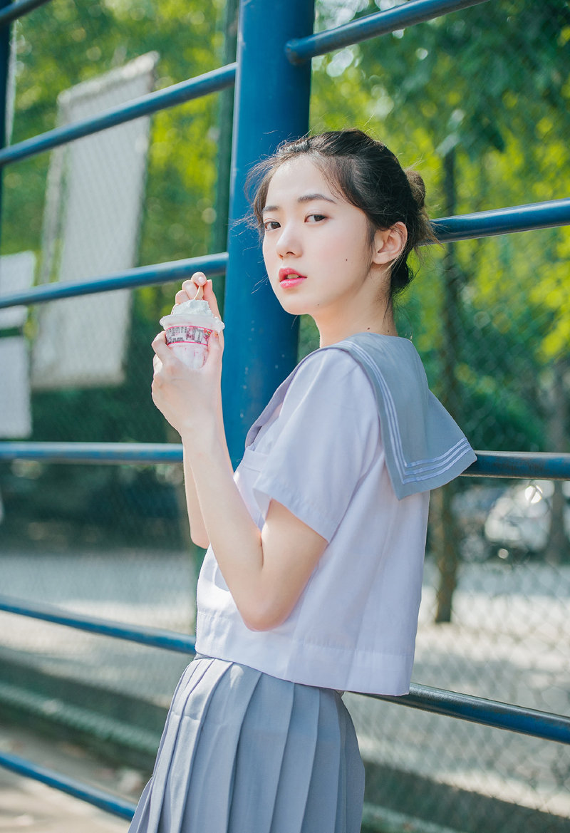 日本冰淇淋美少女清凉写真