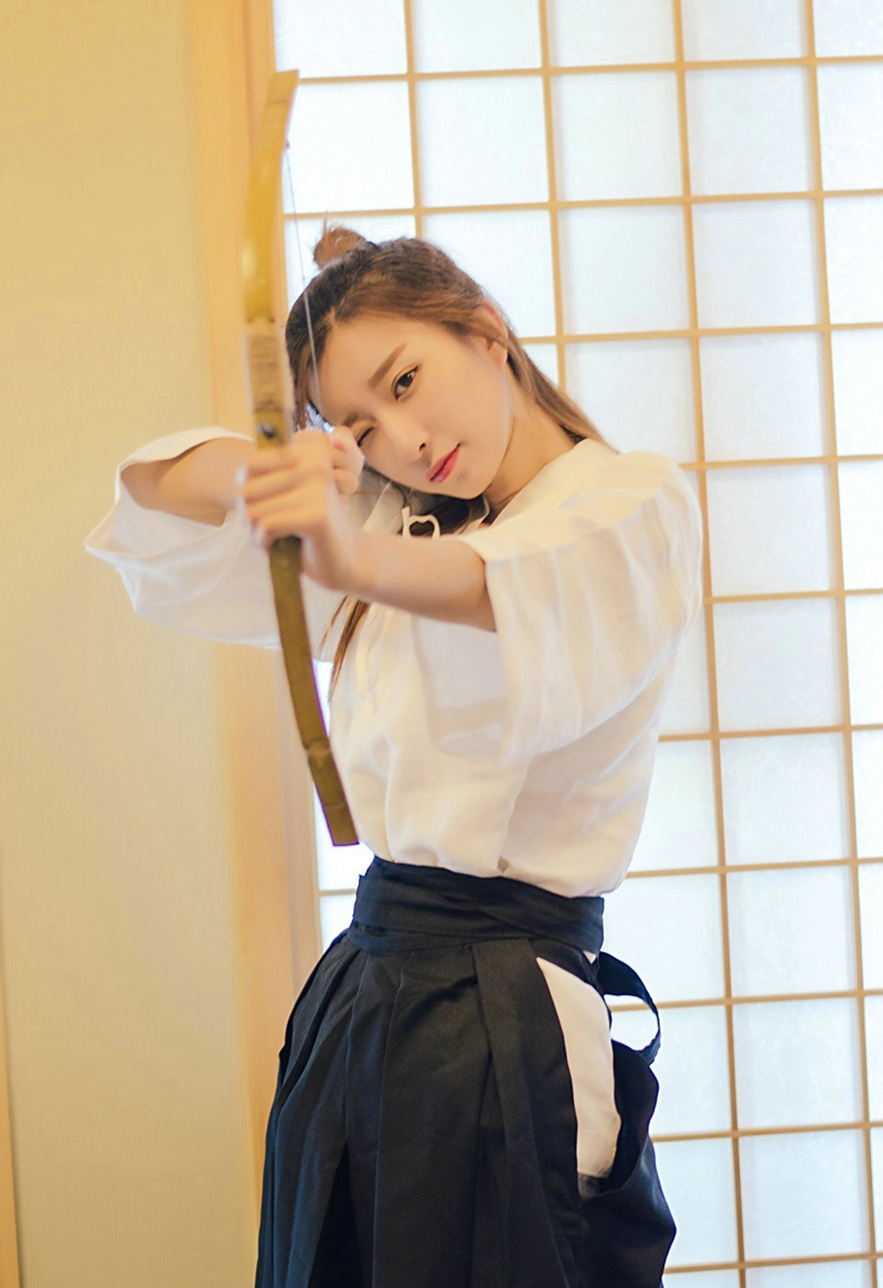 弓道少女丸子头清纯可爱靓丽写真
