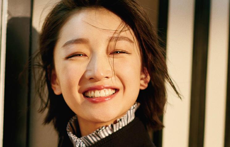 周冬雨可爱照片