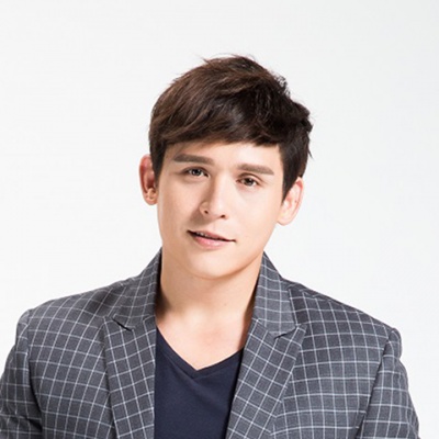 阳光男孩倪安东个人写真