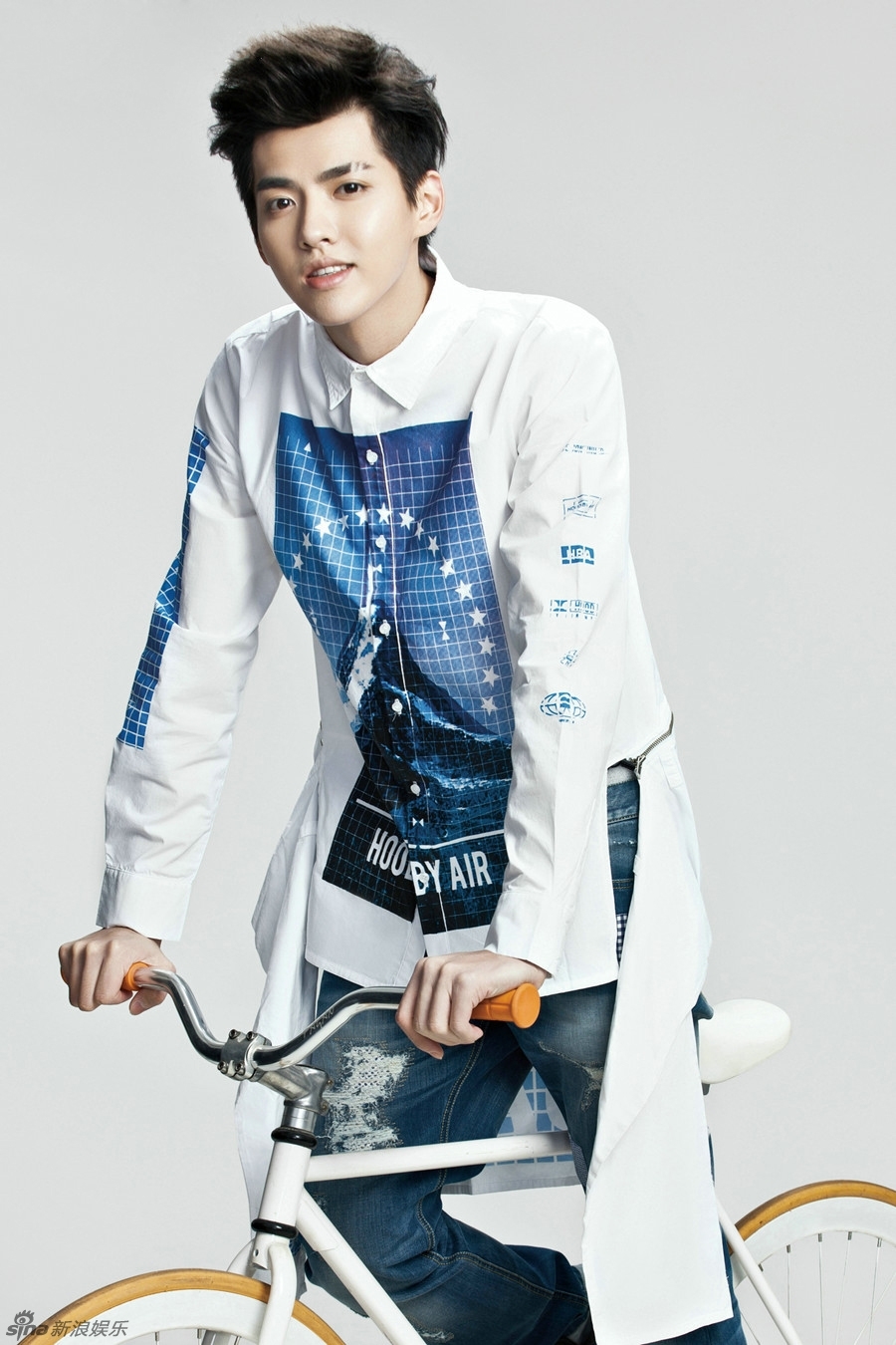 吴亦凡帅气写真