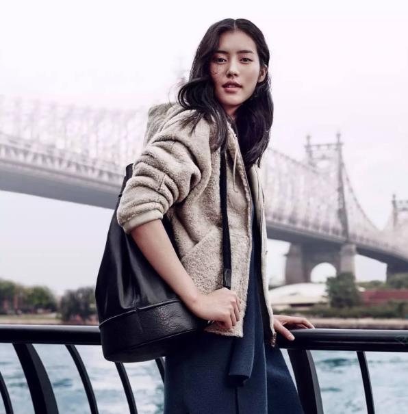 超模刘雯写真照