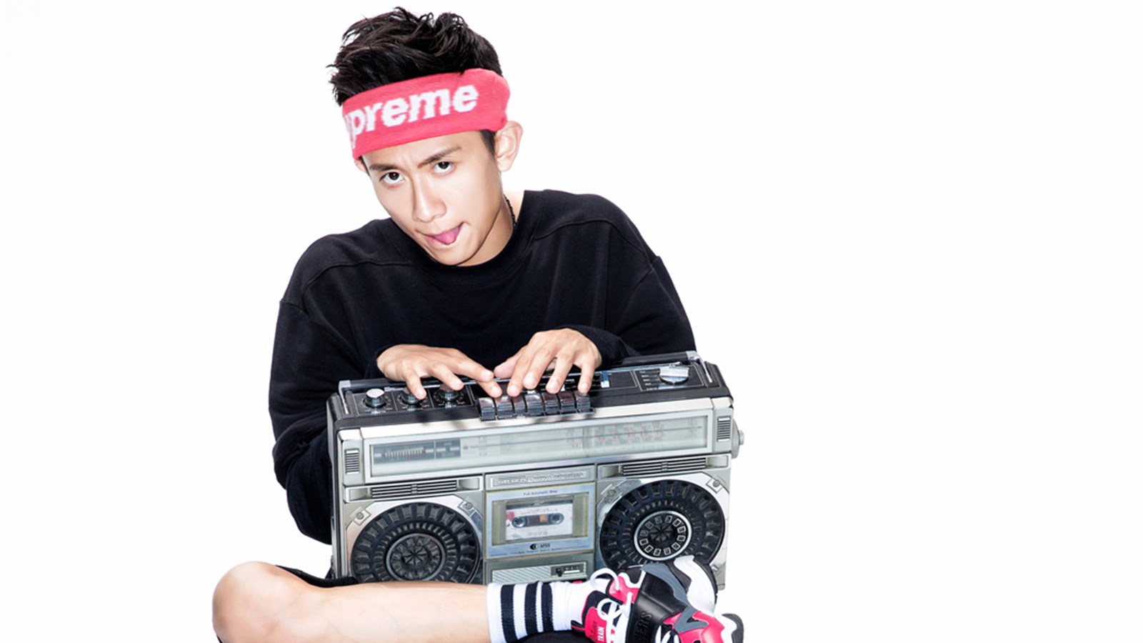 痞帅张一山图片桌面壁纸