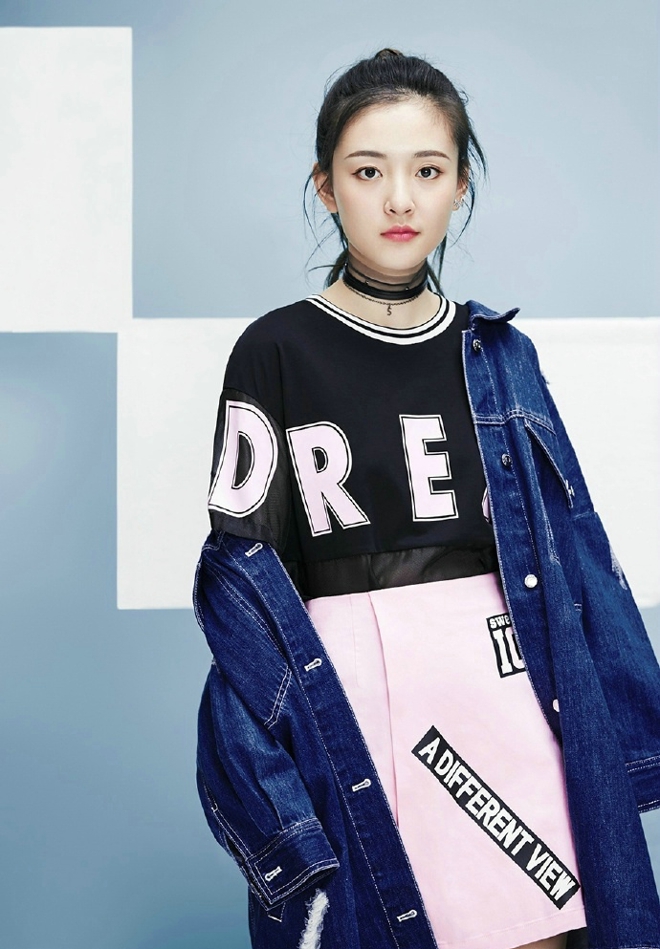 吴倩俏皮可爱写真合集